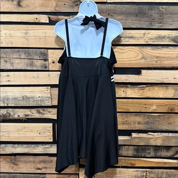 Hanna Nikole Black/White Halter Swimdress
Tankini‎ Top Swimsuit Size 22 NWT - Picture 7 of 10
